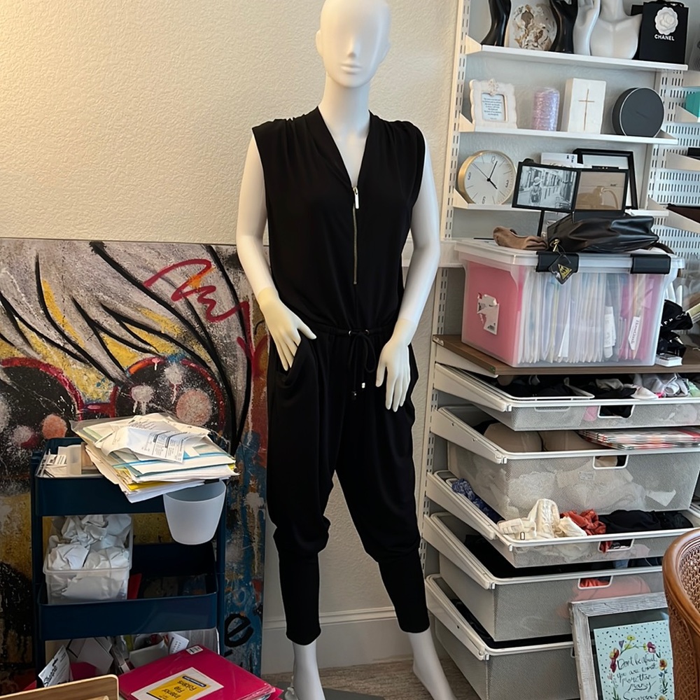 Size medium stretch Michael Kors ponte knit jumpsuit with drawstring & POCKETS!